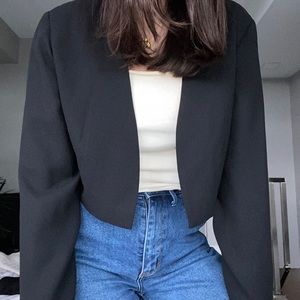 Vintage crop black blazer